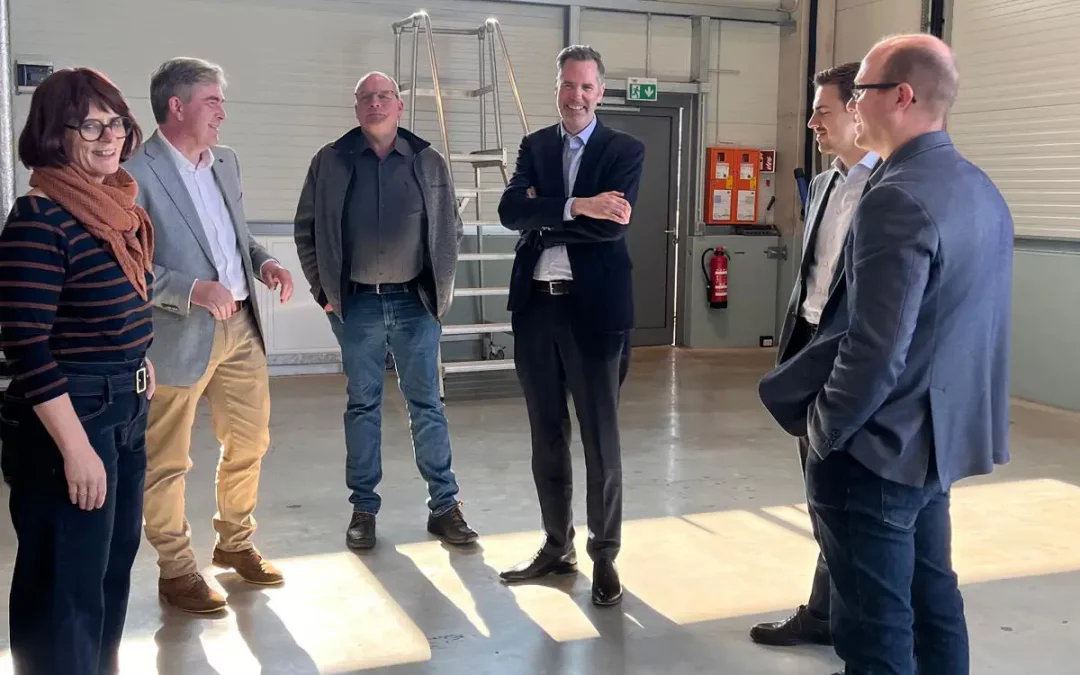 Christian Dürr zu Besuch auf dem Geflügelhof Lehnertz